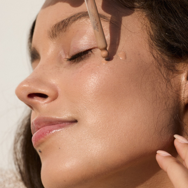 Dewy Foundation Drops - 010