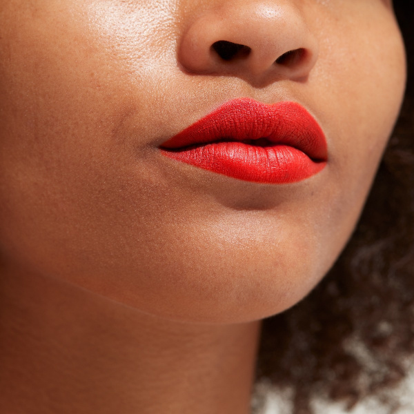 Luxury Red Lips - 001 Katherine