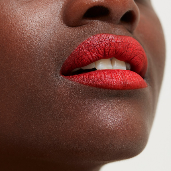 Luxury Red Lips - 001 Katherine